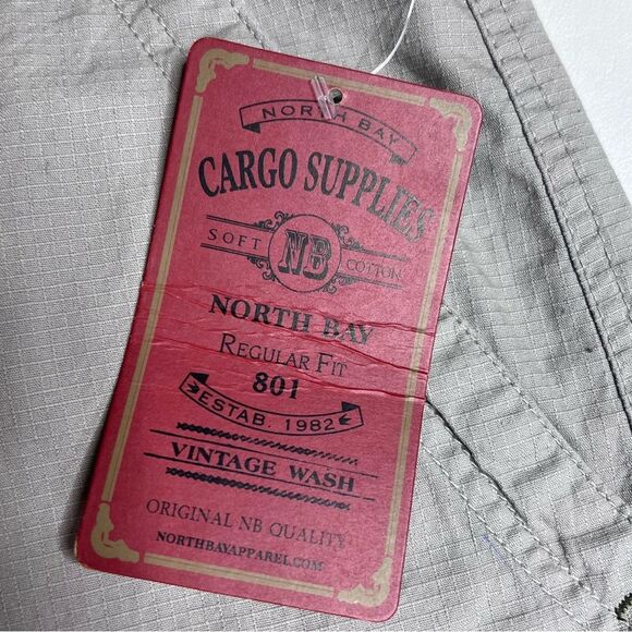 NWT Tan Cargo Supplies Cargo Shorts with Classic Fit and Flat Front - Picture 2 of 4